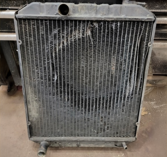 Dirty Radiator Before Cleaning